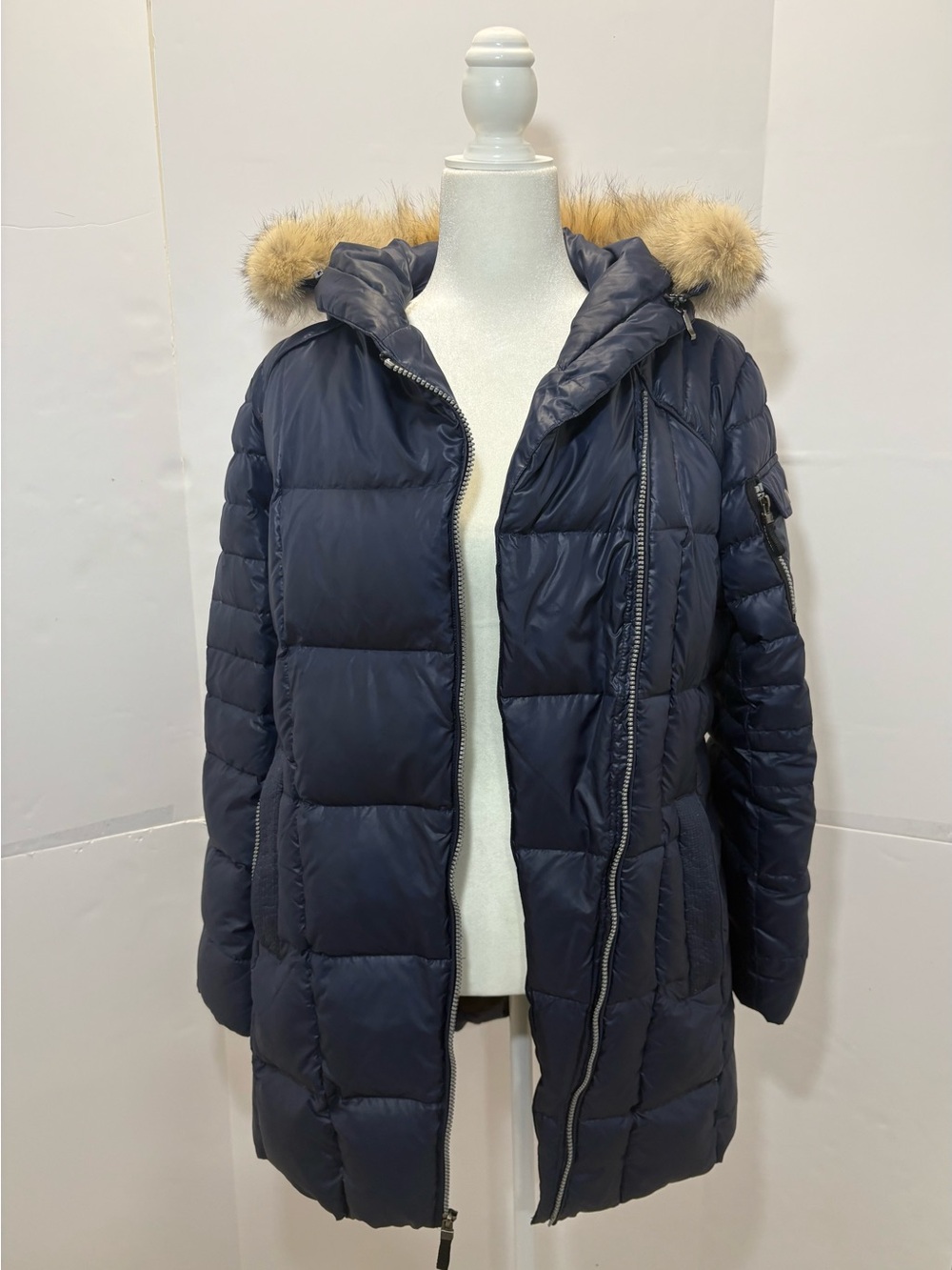Marc New York Andrew Marc Women’s M Navy Down Puffer Coat Real Coyote Fur Hood